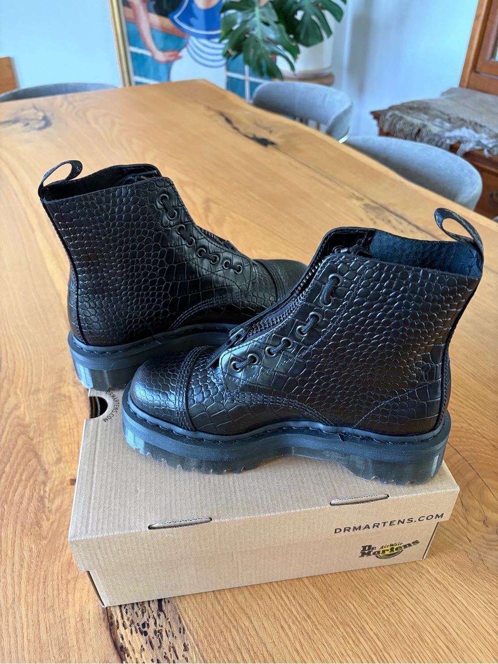 Dr. Martens Sinclair - Atlas Croc Emboss - Size 8 - Picture 3 of 6